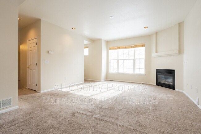 Building Photo - 2321 Water Cress Ct