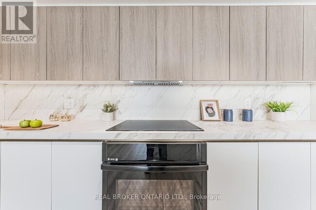 Building Photo - 131 Torresdale Ave