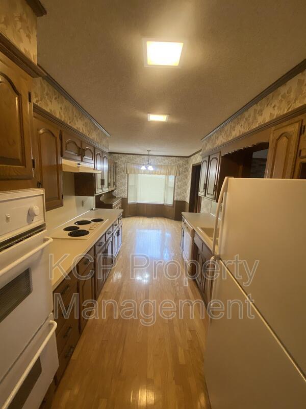 Building Photo - 4701 S X St