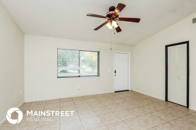 Foto del edificio - 811 Airport Ave SE