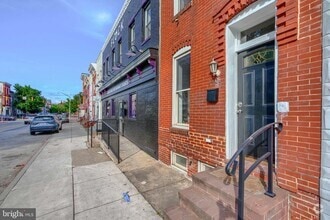 Building Photo - 1421 Washington Blvd