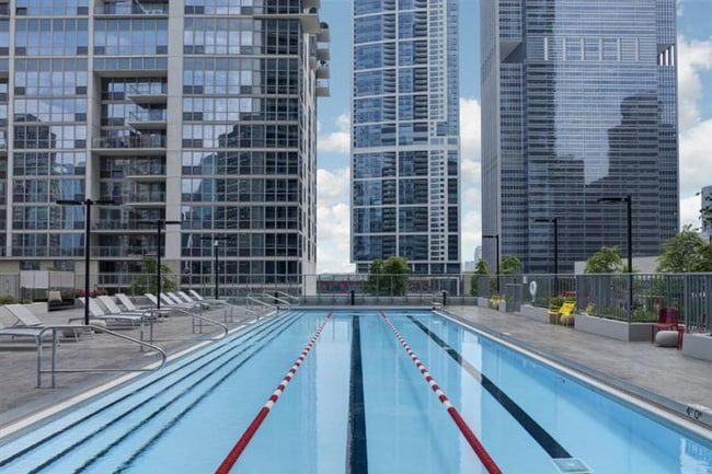 Foto del edificio - 336 E Wacker Dr