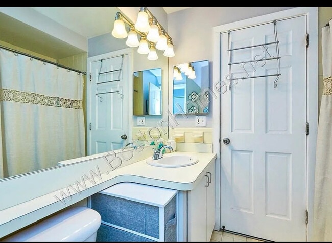 Building Photo - 53 E Springfield St