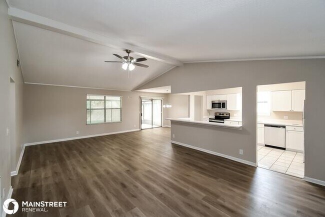Foto del edificio - 6310 FEDOR DR, JACKSONVILLE, FL 32244