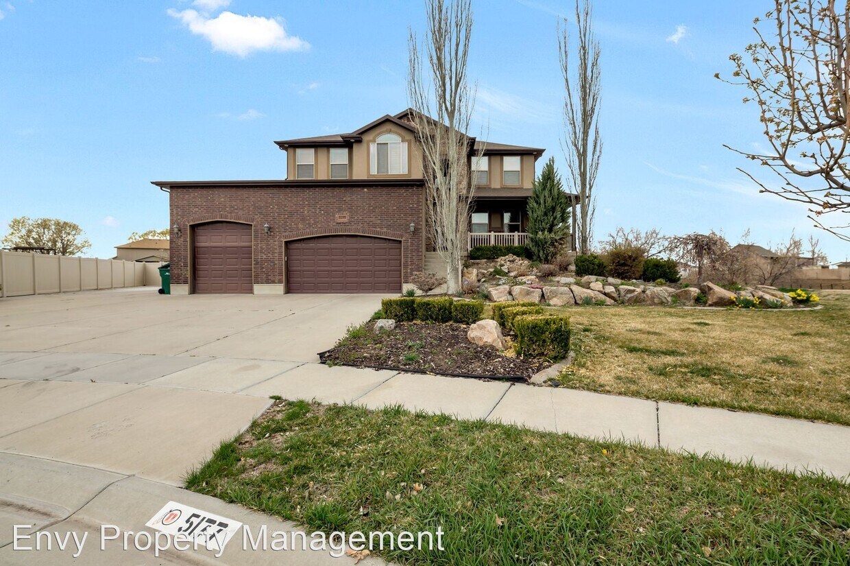 Primary Photo - 5 br, 3.5 bath House - 5177 S. 5750 W.