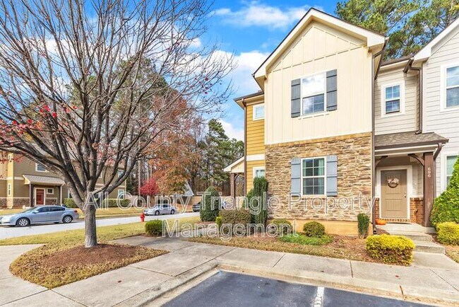 Foto del edificio - 698 Wickham Ridge Rd