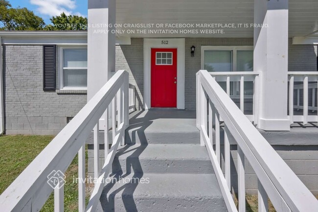 Foto del edificio - 512 Inwood Dr