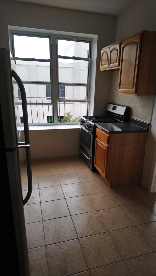 Kitchen 2 - 3006 33rd St