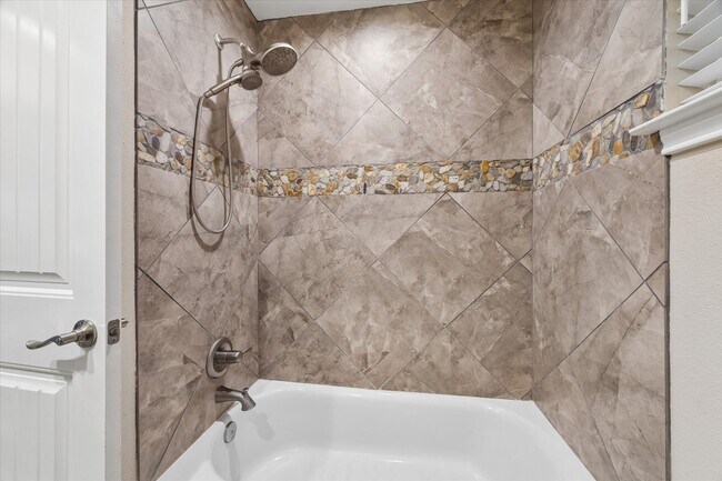 Foto del edificio - 3711 Manor Ln