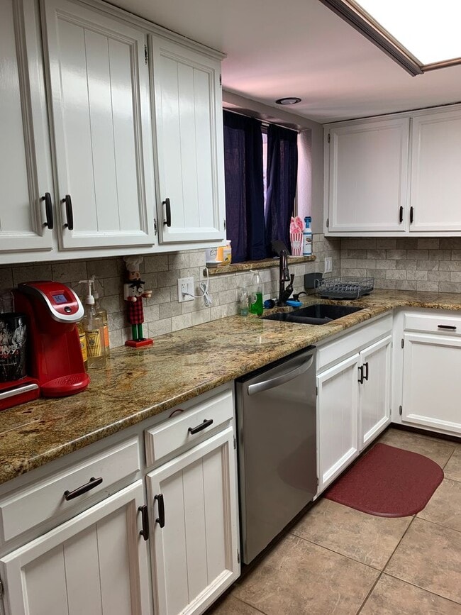 Building Photo - 2116 Circlewood Pl