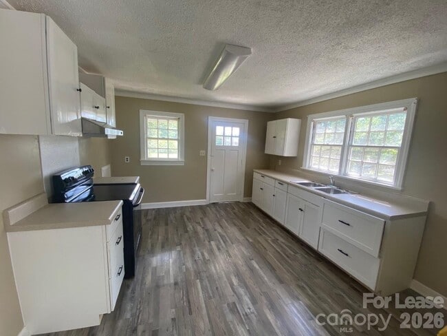 Foto del edificio - 1323 7th St