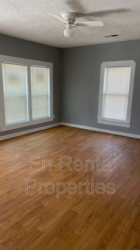 Photo - 3000 Hiawatha Trail House