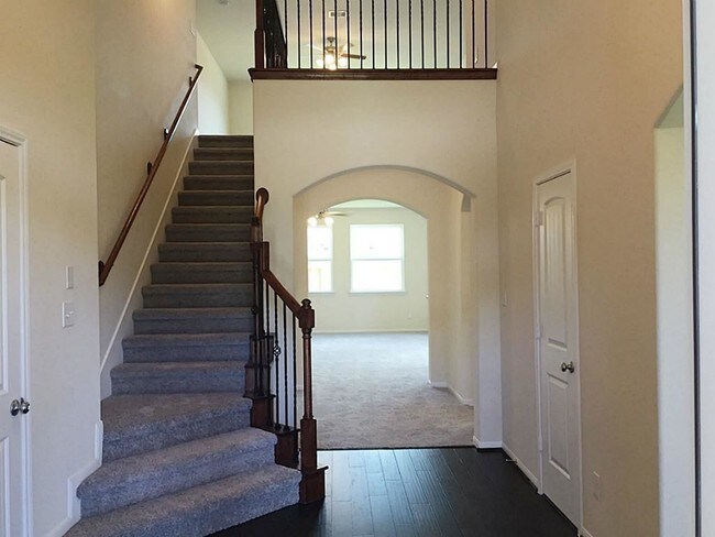 Building Photo - 1601 Gatecreek Dr