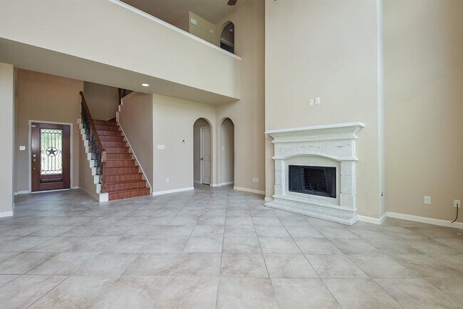 Foto del edificio - 5430 Linden Rose Ln