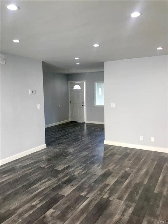 Building Photo - 6962 Lennox Avenue, Los Angeles, CA 91405 ...