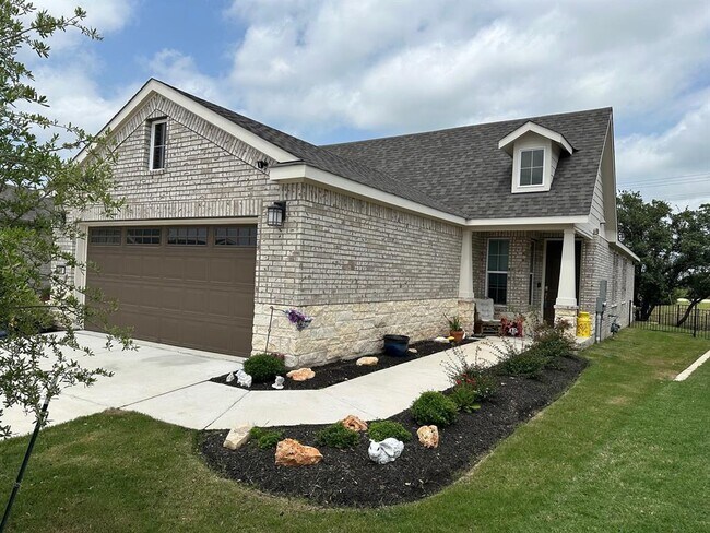 Building Photo - 918 Saratoga Ln