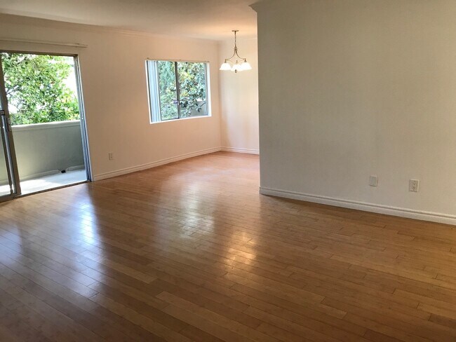 Foto del edificio - 4758 Forman Ave