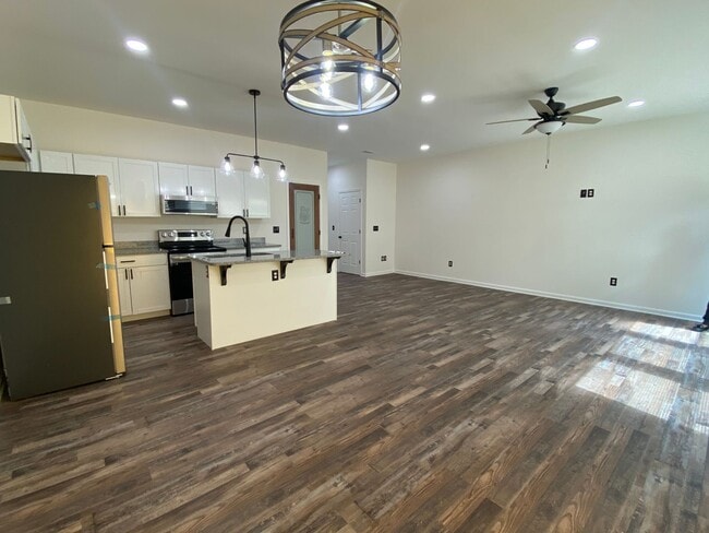 Building Photo - 34 Lyons Drive