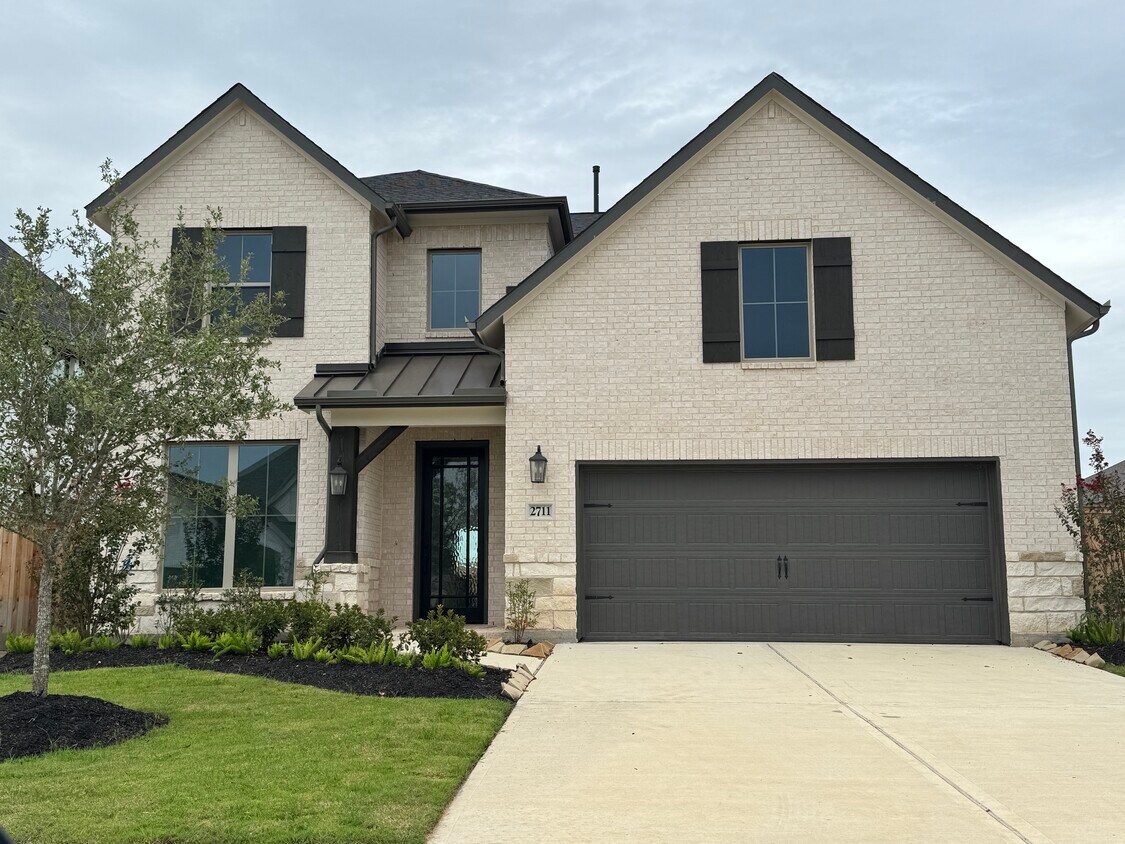 Foto principal - 2711 Sweet Honey Ln