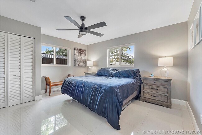 Foto del edificio - 1541 NE 34th St