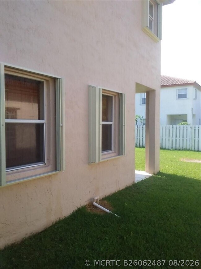 Foto del edificio - 19250 NW 12th Manor