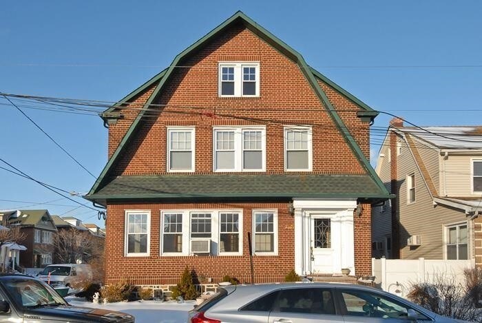 Primary Photo - 914 80th St