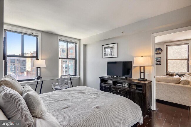 Foto del edificio - 631 D St NW