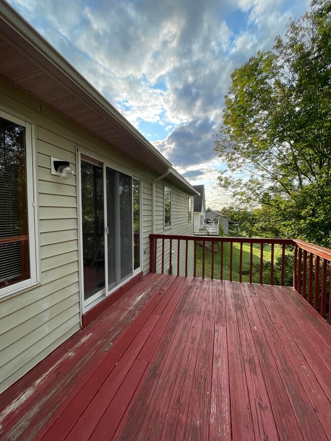 Foto del edificio - 4227 Summerhill Rd