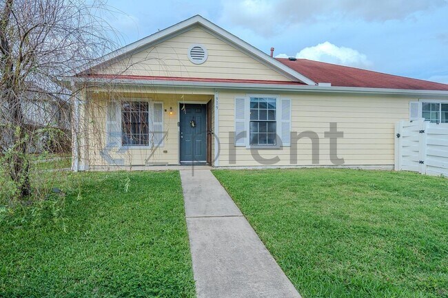 Foto del edificio - 919 Verde Trails Dr