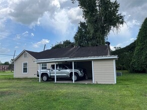 Building Photo - 206 S Market St