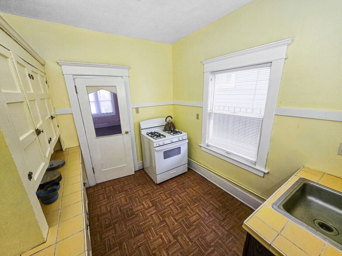 Foto del edificio - 1 Bed 1 Bath within USC patrol zone
