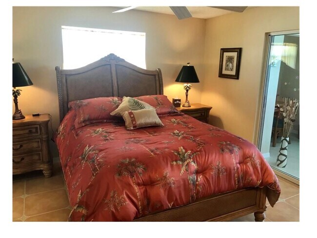 Foto del edificio - 830 Lake Orchid Cir