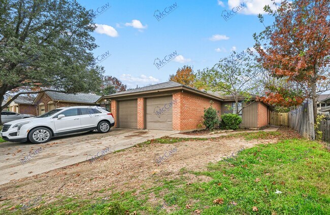 Foto del edificio - Cute 2/2 Duplex Home in Fort Worth (76133)!