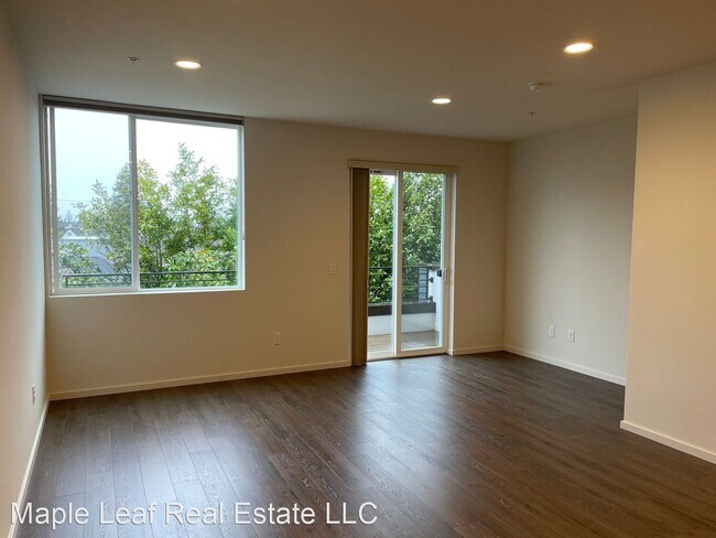 Building Photo - 3 br, 3 bath House - 8025 15th Ave NW, Unit D
