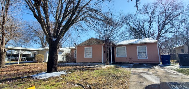 Building Photo - 2634 Marbella Ln