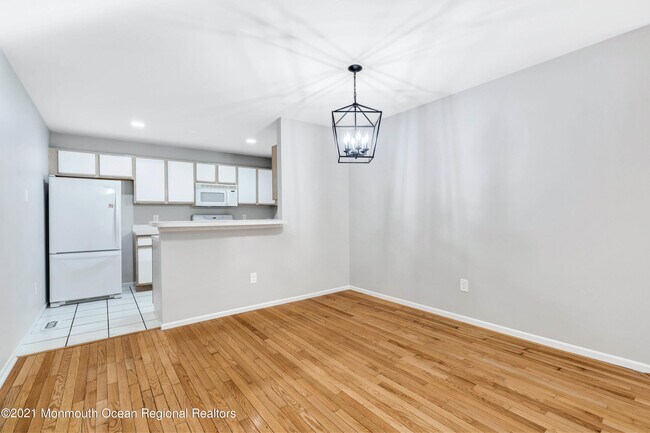 Building Photo - 403 Deuce Dr