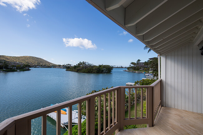 Building Photo - 7007 Hawaii Kai Dr