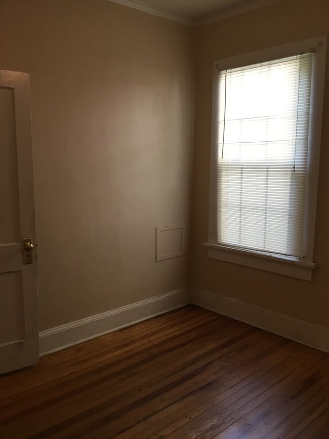 Foto del edificio - 448 Willowbrook Ave