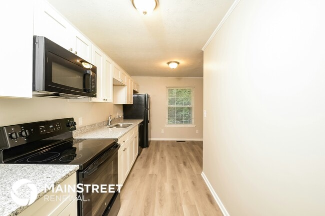 Foto del edificio - 4900 Rumley Cir