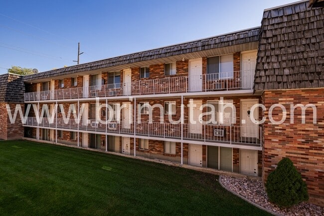 Building Photo - 1418-1426 S. 1100 E. - 1S