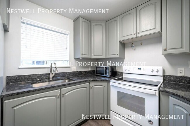 Building Photo - 154 E 1460 S