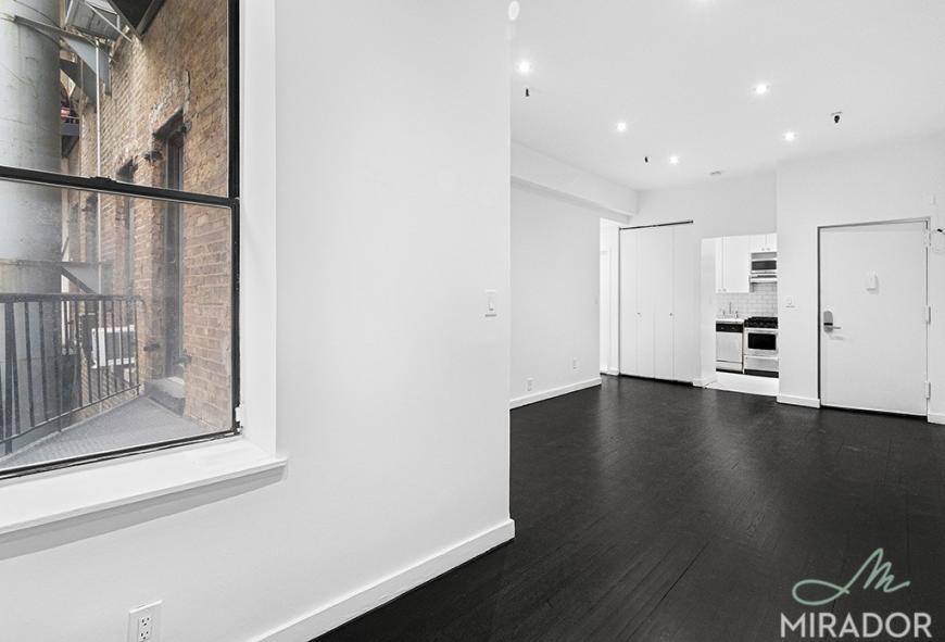 Foto principal - 0 bedroom in New York NY 10003