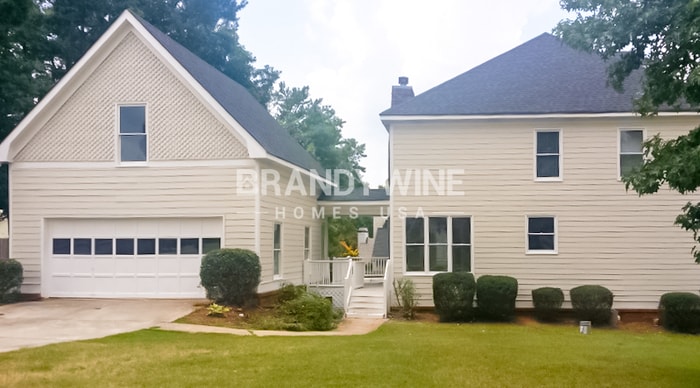 Building Photo - 170 Memory Ln