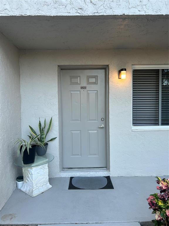 Foto del edificio - 3265 NW 102nd Terrace