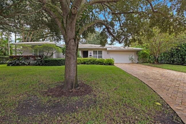 Building Photo - 1246 Algardi Ave