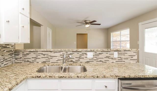 Foto del edificio - 1329 Brookside Dr