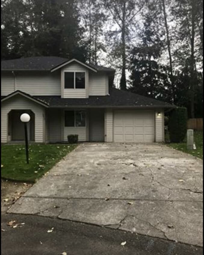 Primary Photo - Puyallup Duplex