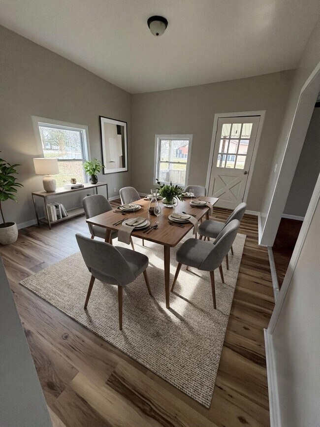 Foto del edificio - 205 S Broadway St