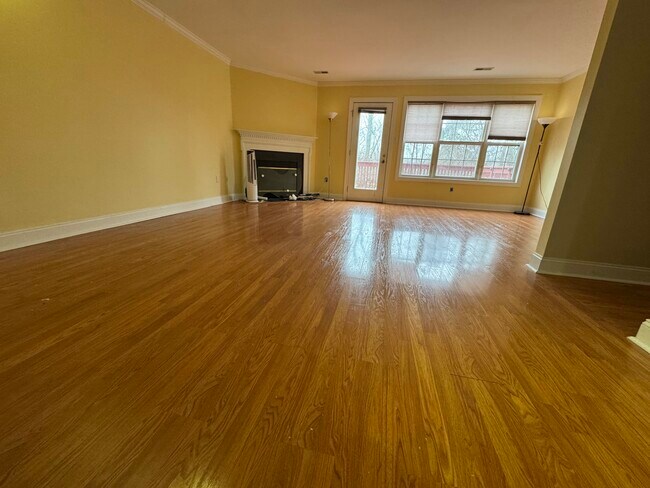 Foto del edificio - 700 Evergreen Ct