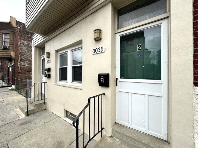 Building Photo - 3035 Frankford Ave